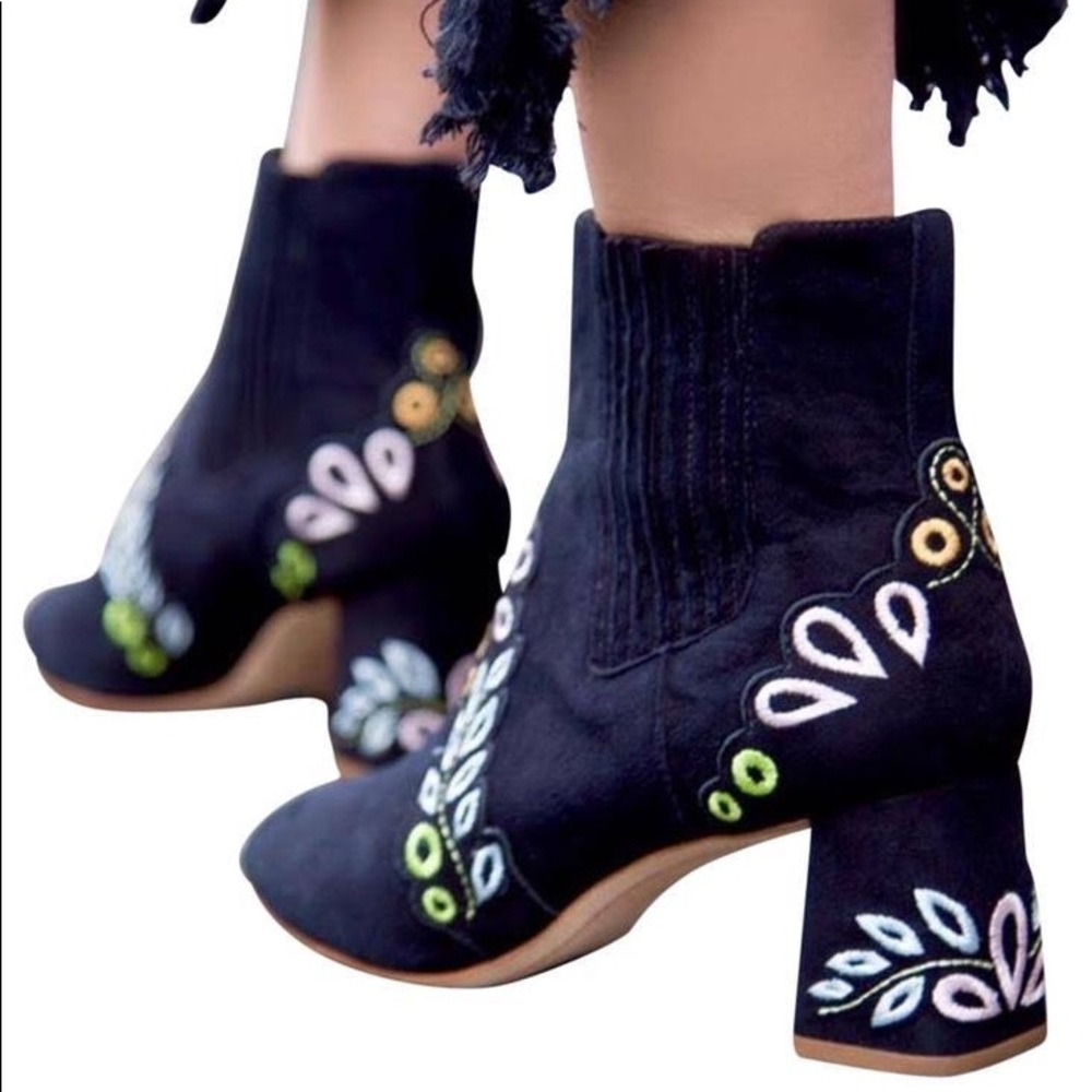 Sophia Webster Black Suede Embroidered Boots
